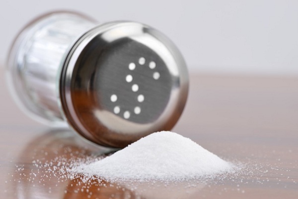 نمک برای استخوان مضر است
